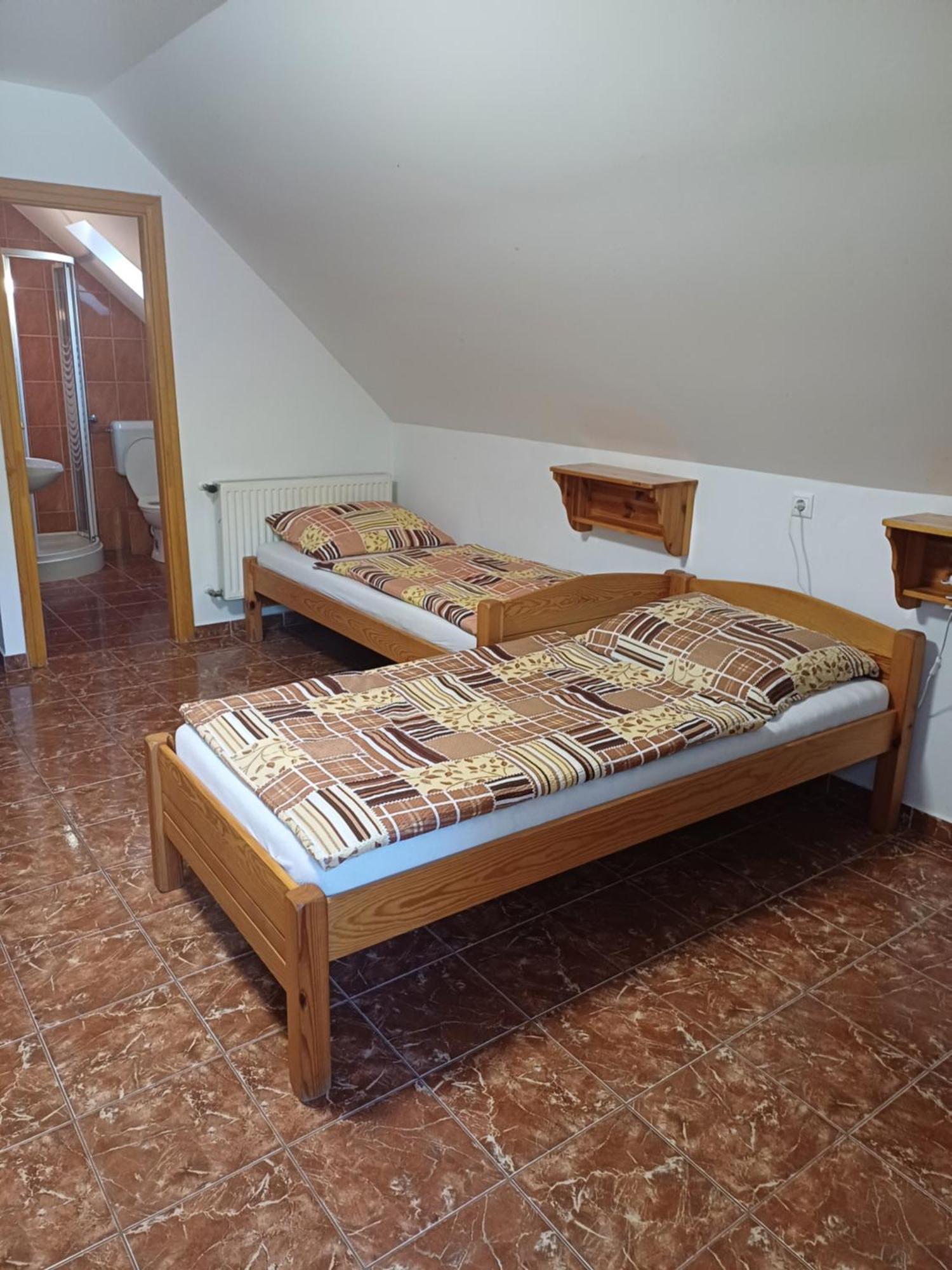 Zanati Apartmannház Nagykapornak Esterno foto