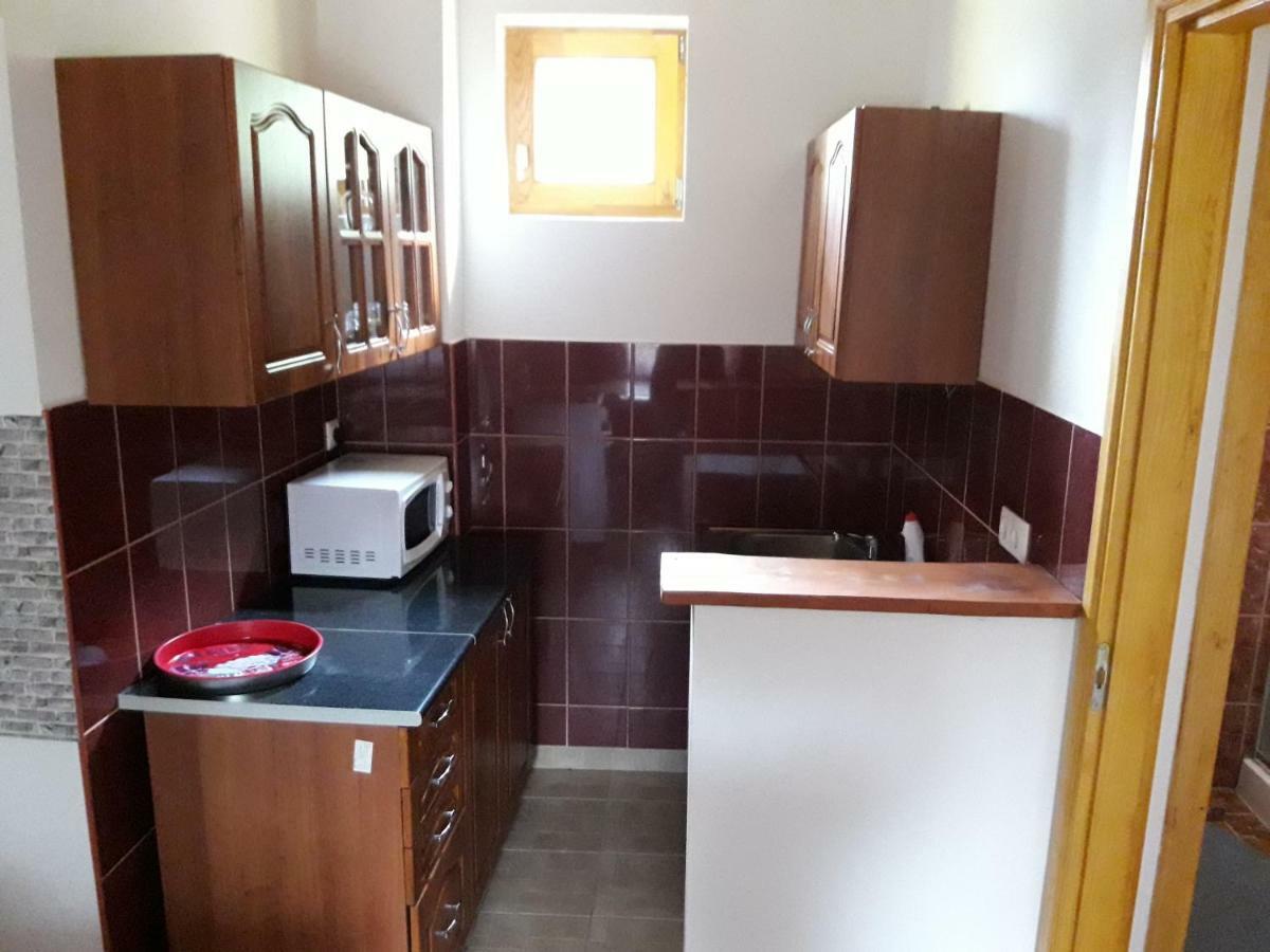 Zanati Apartmannház Nagykapornak Esterno foto